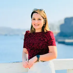 Responsible cleaner in Nepal as a restaurant cleaner.