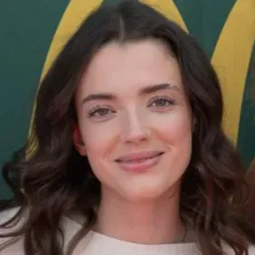 Baby-sitter pour garde d'enfants occasionnelle en soirée