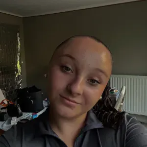 Baby-sitter depuis 1 ans à Virton 