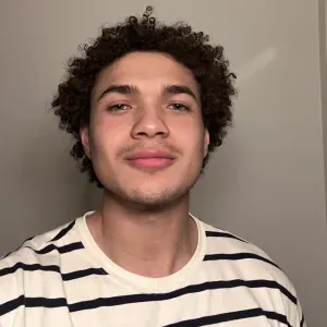 pet-sitter débutant mais qui adore tous les animaux.