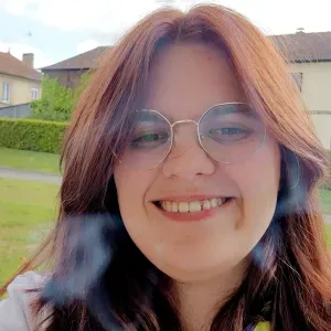 Auxiliaire de vie dame de compagnie 