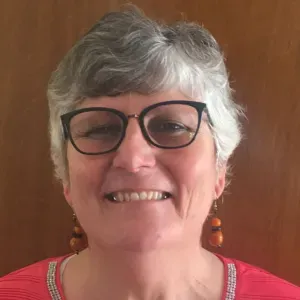 Éducatrice spécialisée sénior, Français, Anglais, Espagnol 