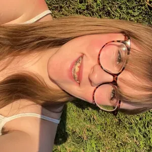 Baby-sitter motivée disponible sur Angers et ses alentours !