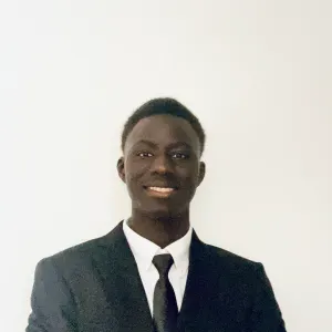 Étudiant en Etudes internationales (Sorbonne) - ex-khâgneux