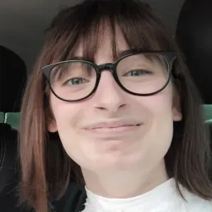 Jeune baby-sitter sud seine et marne ou nord loiret