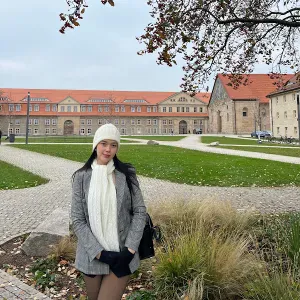 Experienced Babysitter looking for a job