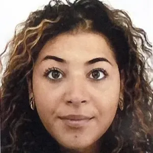 Étudiante éducatrice spécialisée en dernière année 