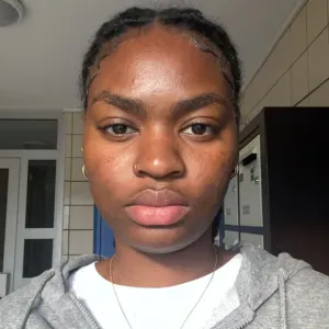  Experienced babysitter looking for a job im responsible 