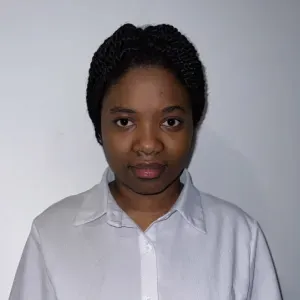 Baby-sitter sérieuse, douce et disponible immédiatement