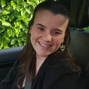 Baby sitter pour les soirs et weekend 