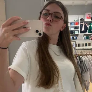 Baby-sitter bienveillante et patiente disponible à Arras