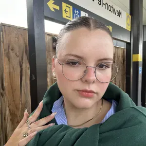 Explicadora empenhada em Paredes Porto