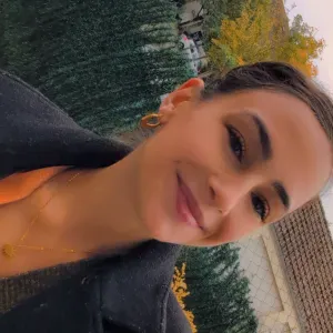 Maman d'une enfant de 5 ans avec expérience de plus de 2 ans