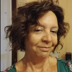 Disponibile per Stiro ,lavo , lavori domestici