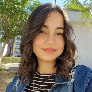 Babysitter en recherche d'emploi 