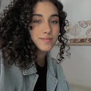 Niñera en Elche.  Amable y responsable