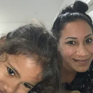 Je cherche une baby sitter