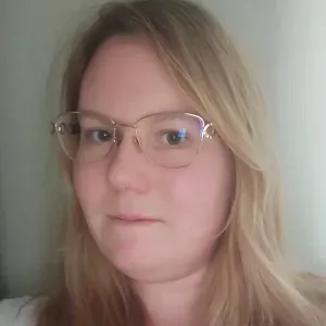 Aide aux courses et ménage , promenade