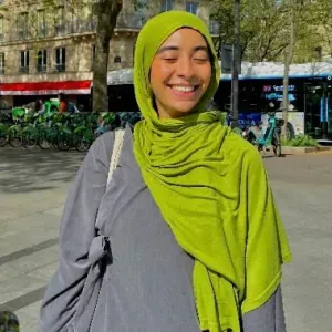 Baby-sitter expérimentée Paris 18