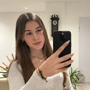 Ajudante de limpeza em Linda-a-Velha