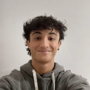 Estudio la carrera educación primaria y niñero en Menorca 