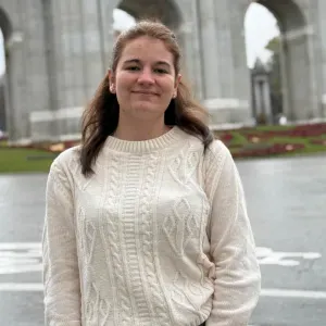 Canguro en Alicante con estudios en educación infantil 