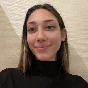 Baby-sitter se trouvant à Versailles 