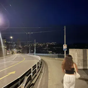 Cherche job de babysitting à fribourg 