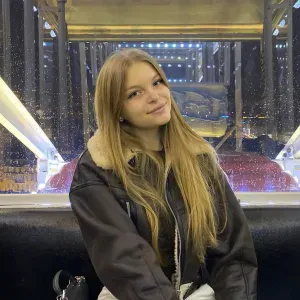 Pet-Sitter disponible à m'occuper de vos animaux :)