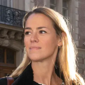 Je recherche une baby-sitter périscolaire