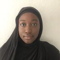 Baby-sitter sérieuse disponible en soirée à Cergy