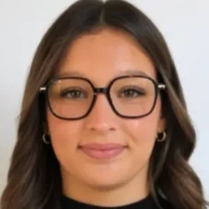  Une baby-sitter sérieuse et bienveillante