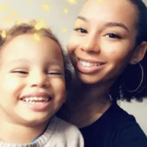 Recherche baby-sitting à temps plein