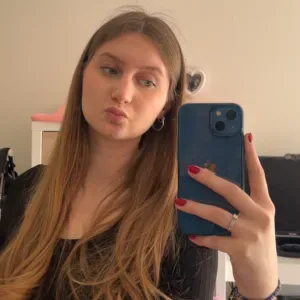 Pet-sitter étudiante, passionnée de chats et chiens 🐾