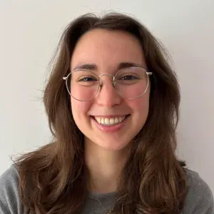 Baby-sitter enthousiaste, créative et sérieuse !
