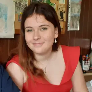 Baby-sitter attachante et fiable 