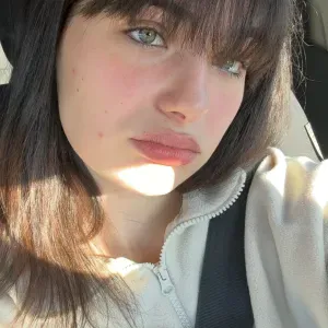 Garde d'enfants – formée à la petite enfance 