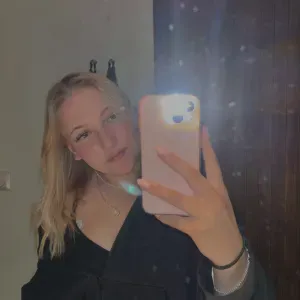 Experienced babysitter and social worker student