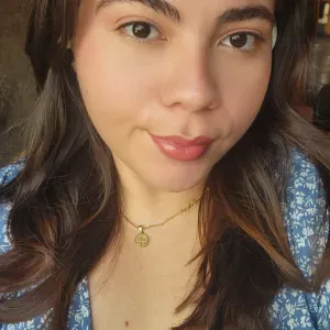 Cuidadora de mascotas. Amorosa