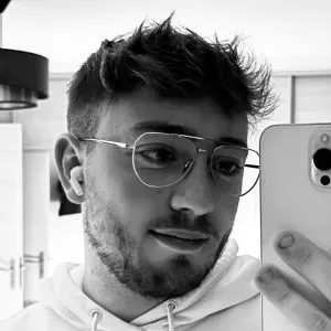 Baby-sitter qui n'attend que vous ! 