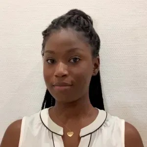 Garde petit garçon à domicile 