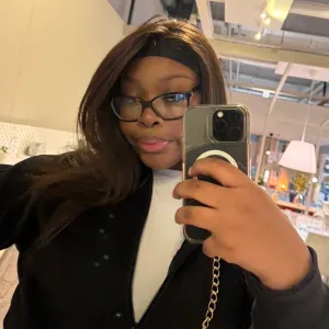 A well Experience 16-year-old babysitter