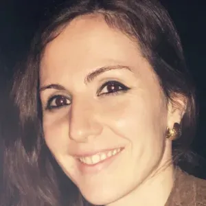 Estou à procura de uma ama perto de mim