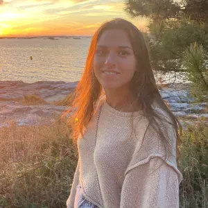 Canguro en Carballo con experiencia 