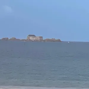 Baby-sitter saint Nicolas de redon