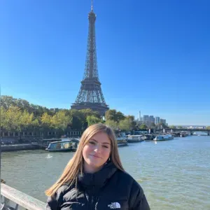 Baby-sitter expérimentée à Annecy 