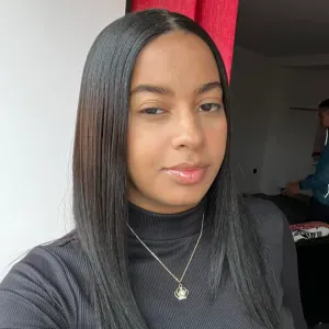 Olá me chamo Bárbara é sou baby-sitter 