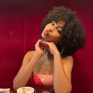 Baby-sitter sérieuse et responsable