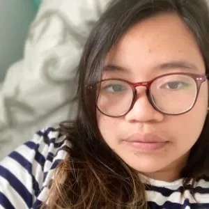 Looking for Baby-sitting part timr or fulltime