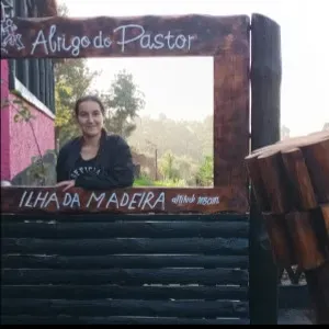 procuro trabalho como empregada domestica ou de limpeza